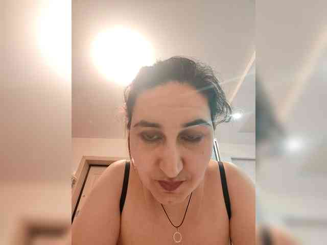 LadyChokoladka webcam