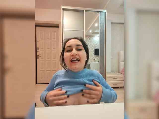 LadyChokoladka webcam