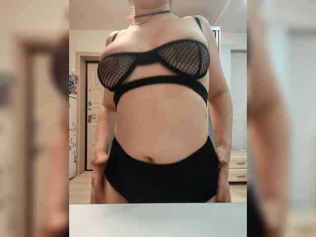 LadyChokoladka webcam