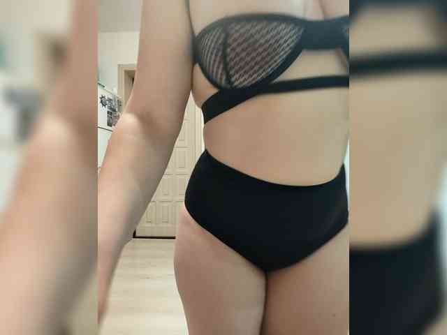 LadyChokoladka webcam