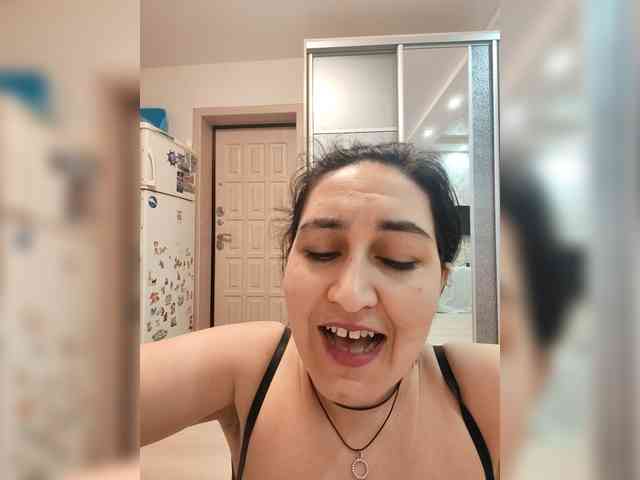 LadyChokoladka webcam