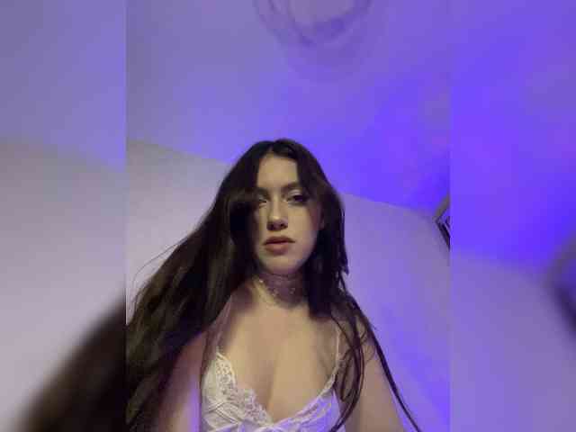 Alicedoll7 Live Webcam on BongaCams