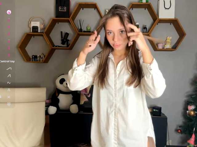 FridaLidey – webcam model profile photo