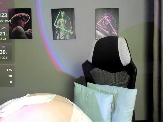 AuroraKane's BongaCams show and profile