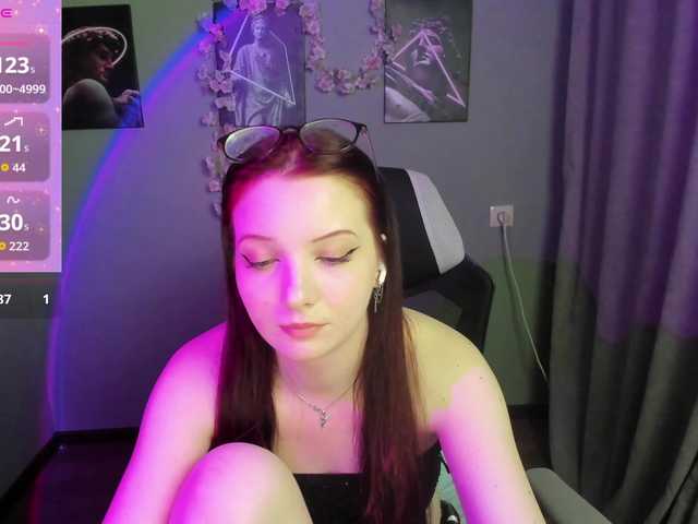 AuroraKane's BongaCams show and profile