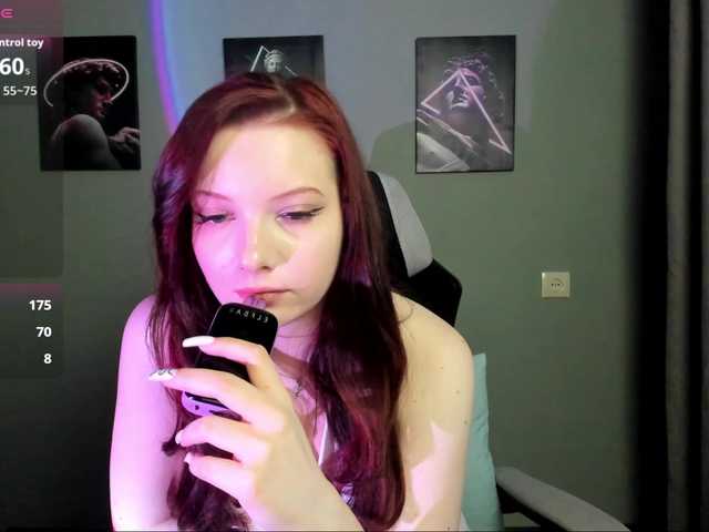 AuroraKane's BongaCams show and profile