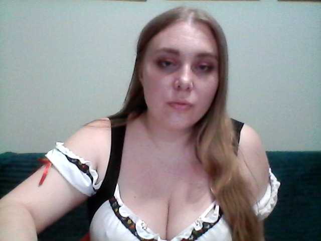 Malina2012 – webcam model profile photo