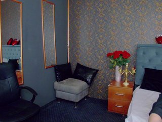 GoddessXonya Porn Show