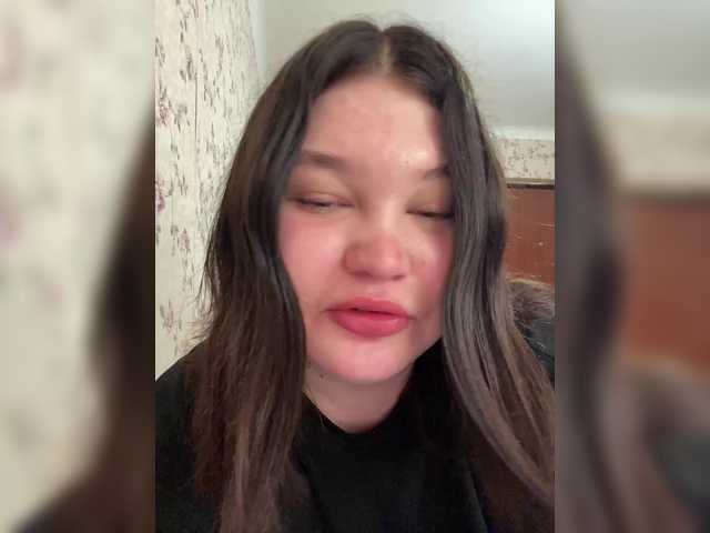 Annyshka-1's BongaCams show and profile