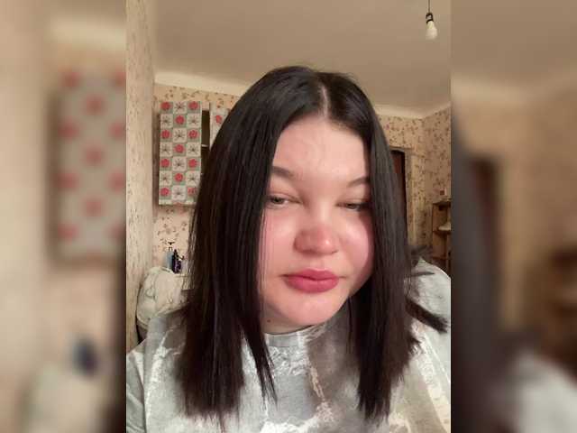 Annyshka-1's BongaCams show and profile