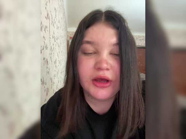 Annyshka-1's BongaCams show and profile