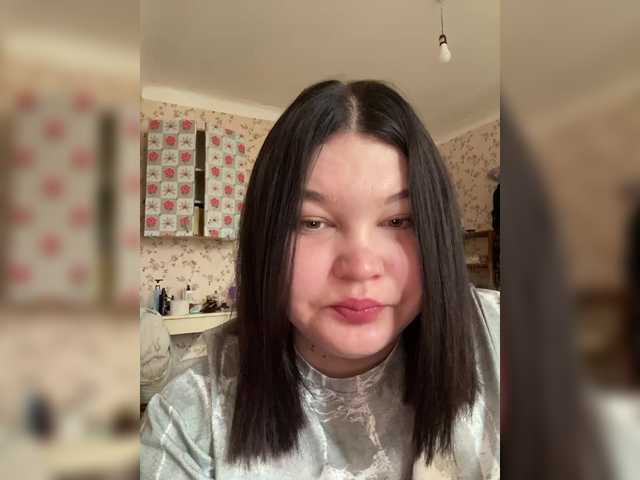 Annyshka-1's BongaCams show and profile