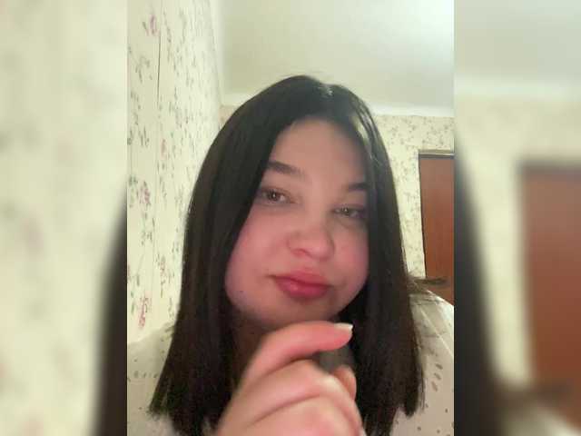 Annyshka-1's BongaCams show and profile