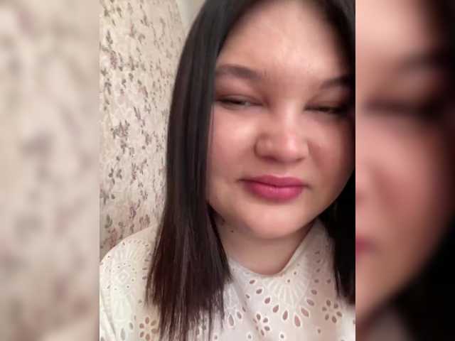 Annyshka-1's BongaCams show and profile