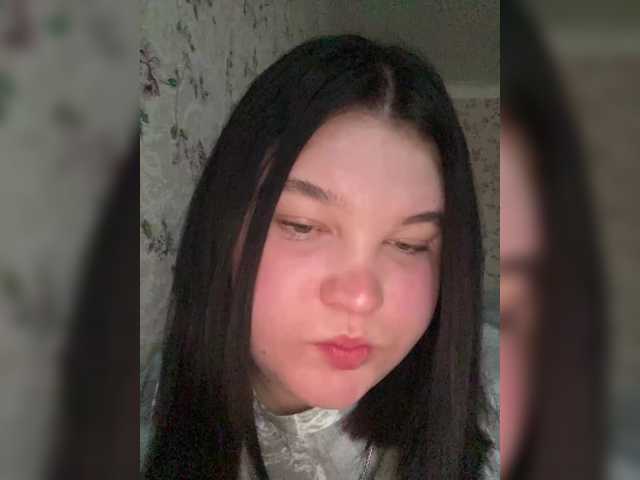 Annyshka-1's BongaCams show and profile