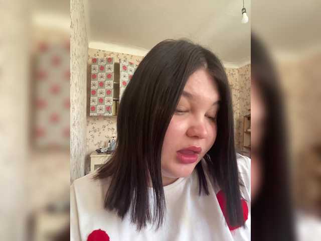 Annyshka-1's BongaCams show and profile