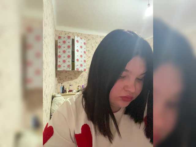 Annyshka-1's BongaCams show and profile