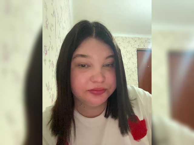 Annyshka-1's BongaCams show and profile