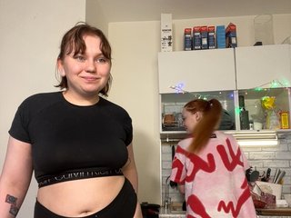 radianttwoX Porn Show