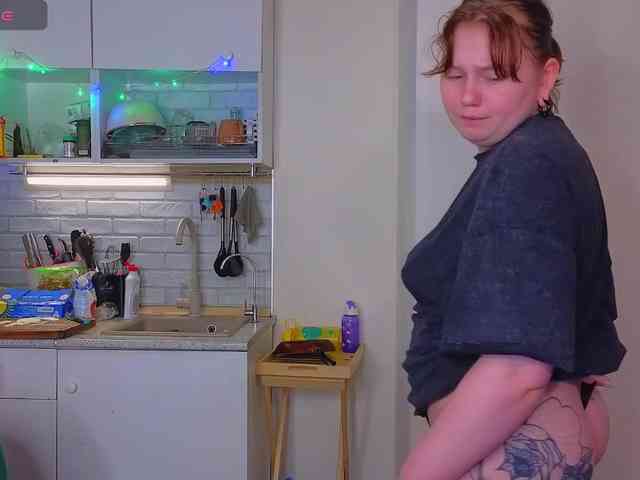 radianttwoX Live Webcam on BongaCams