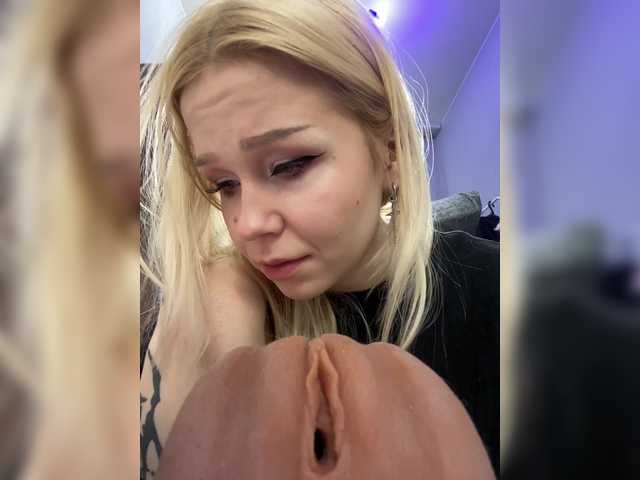 freakfarm's BongaCams show and profile