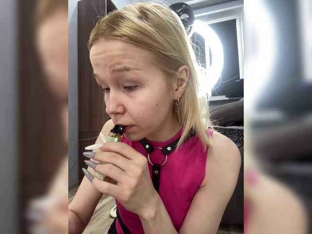 freakfarm's BongaCams show and profile