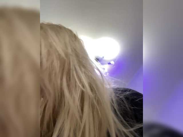 freakfarm's BongaCams show and profile