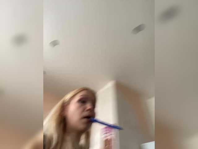 freakfarm's BongaCams show and profile