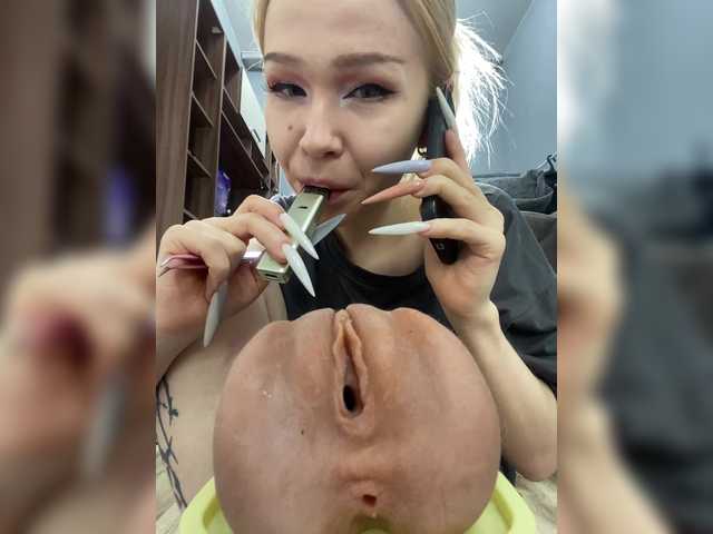 freakfarm's BongaCams show and profile