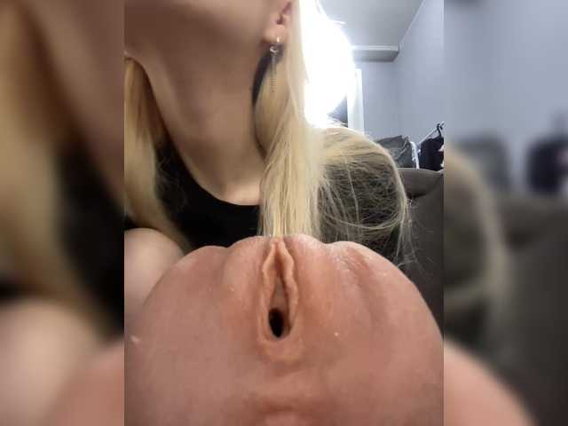 freakfarm's BongaCams profile