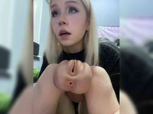 freakfarm Live Webcam on BongaCams