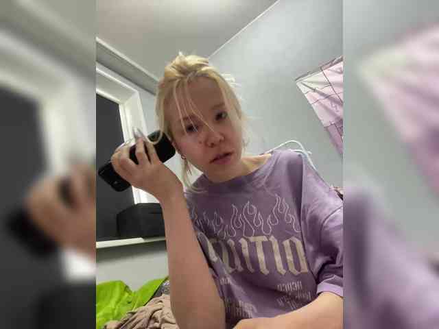 freakfarm Live Webcam on BongaCams