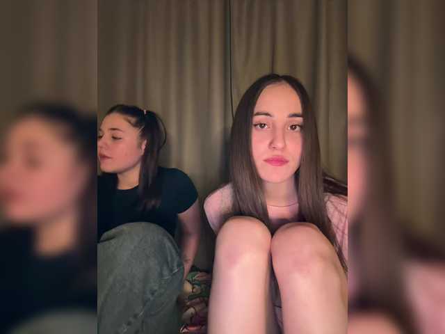 SweetPussies's BongaCams show and profile