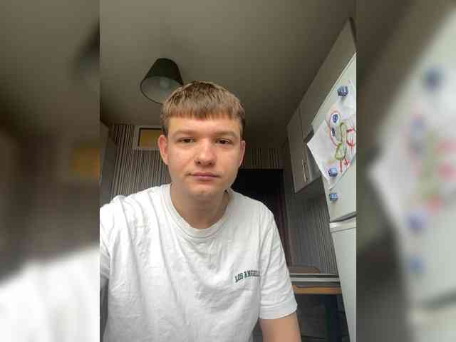 SashaGodwiewir SashaGodwiewir