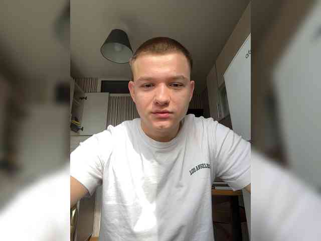 SashaGodwiewir SashaGodwiewir