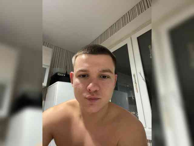 SashaGodwiewir SashaGodwiewir