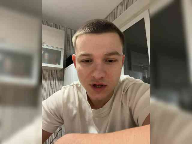 SashaGodwiewir SashaGodwiewir