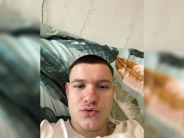 SashaGodwiewir SashaGodwiewir