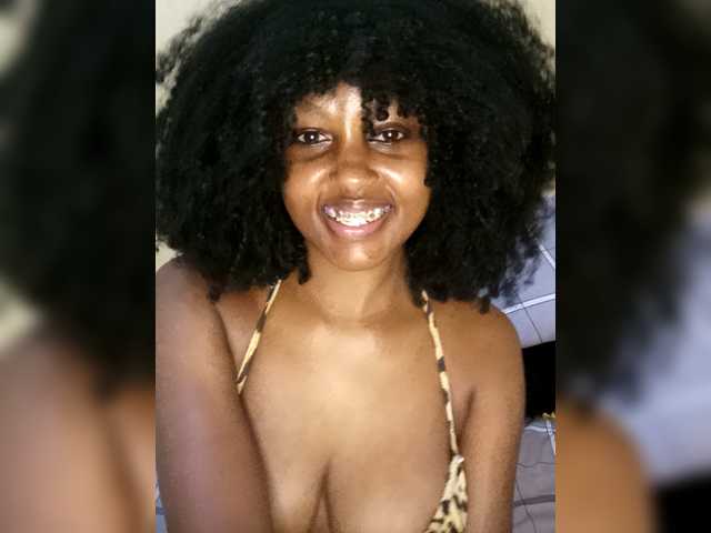 Afridoll's BongaCams show and profile