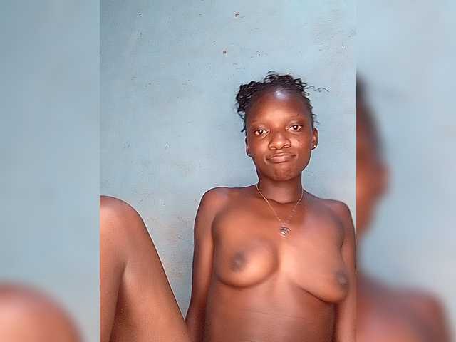 Reanaprekky's BongaCams show and profile