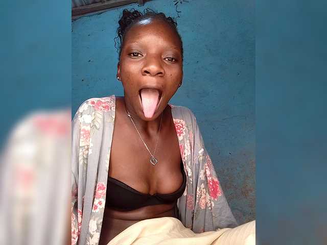 Reanaprekky's BongaCams show and profile