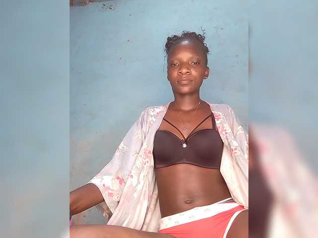 Reanaprekky – webcam model profile photo