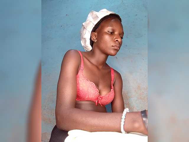 Reanaprekky's BongaCams show and profile