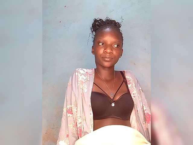 Reanaprekky – webcam model profile photo