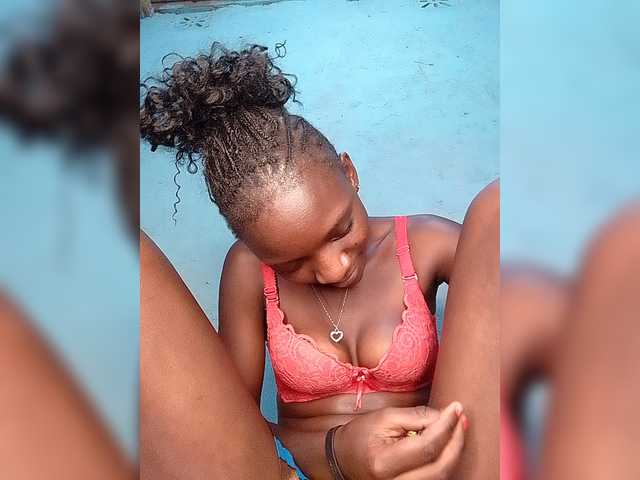 Reanaprekky's BongaCams show and profile