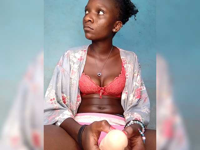 Reanaprekky's BongaCams show and profile