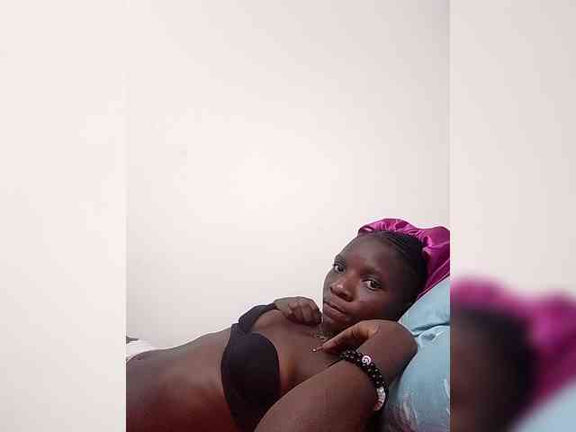 Reanaprekky Live Webcam on BongaCams