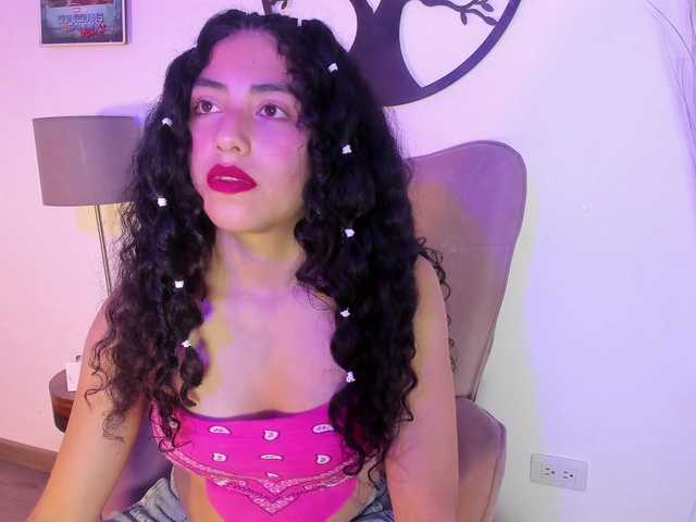 Nia-DAmore free chat on liveonude