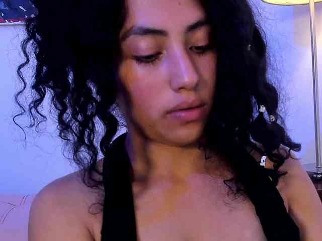 Nia-DAmore Live Webcam on BongaCams