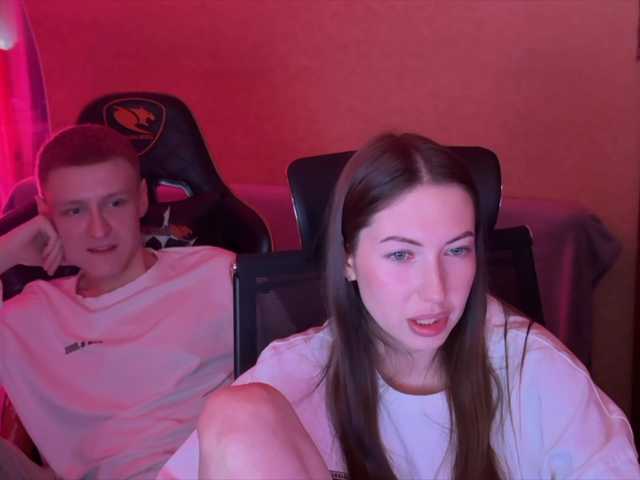 LollyHuyolly's BongaCams show and profile